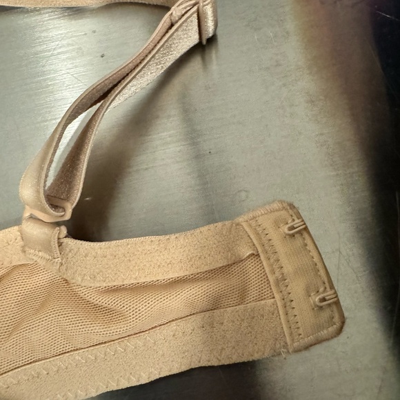 Set of two Pink by Victoria Secret Wear Everywhere Push-up Bras - Picture 15 of 16